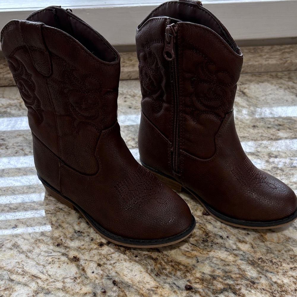 Cat & Jack Kids' Brown Cowboy Boots